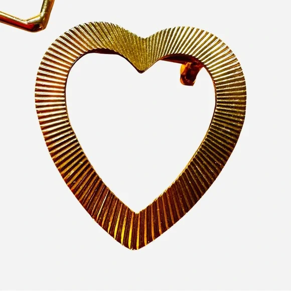 2 Brooch Pins Heart Eye Gold Tone Metal “I Heart U” 80s/90s - Picture 5 of 8